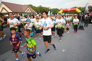 BIB: 
                            <button type="button" onclick="openModal(3530828)" class="btn btn-primary btn-sm float-right btn-popup" data-toggle="modal" data-target=".modal-high-quality">
                        <i class="fas fa-shopping-cart"></i> Add to Cart
                    </button>
                                            <button type="button" onclick="isThisMe(3530828, true)" class="btn btn-success btn-sm float-right btn-popup btn-isme hidden" data-toggle="tooltip" data-placement="bottom" title="นี่คือรูปของคุณใช่ไหม คลิกที่นี่เพื่อเอาเข้าอัลบั้ม">
                        <i class="fas fa-plus"></i> Add to album
                    </button>
                    <button type="button" onclick="isThisMe(3530828, false)" class="btn btn-warning btn-sm float-right btn-popup btn-isnotme hidden">
                        <i class="fas fa-ban"></i> Remove from album
                    </button>